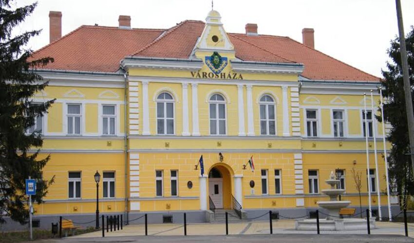 Kaba város önormányzata